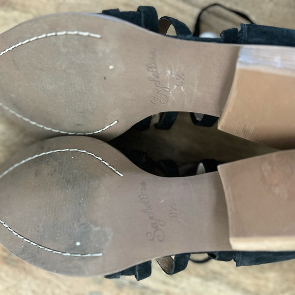 Seychelles Black Suede Ankle Booties - Picture 1 of 5